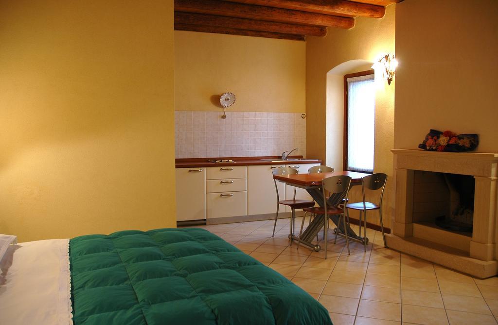 Agriturismo Le Mura Del Gherlo Villa Valeggio sul Mincio Eksteriør billede