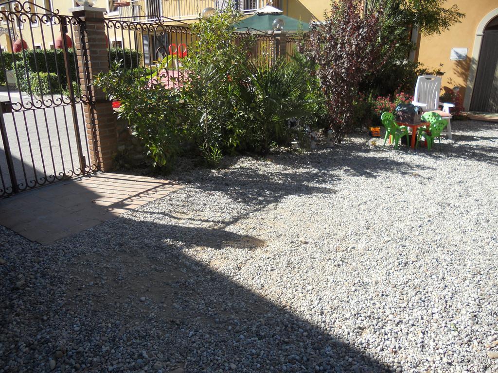 Agriturismo Le Mura Del Gherlo Villa Valeggio sul Mincio Eksteriør billede